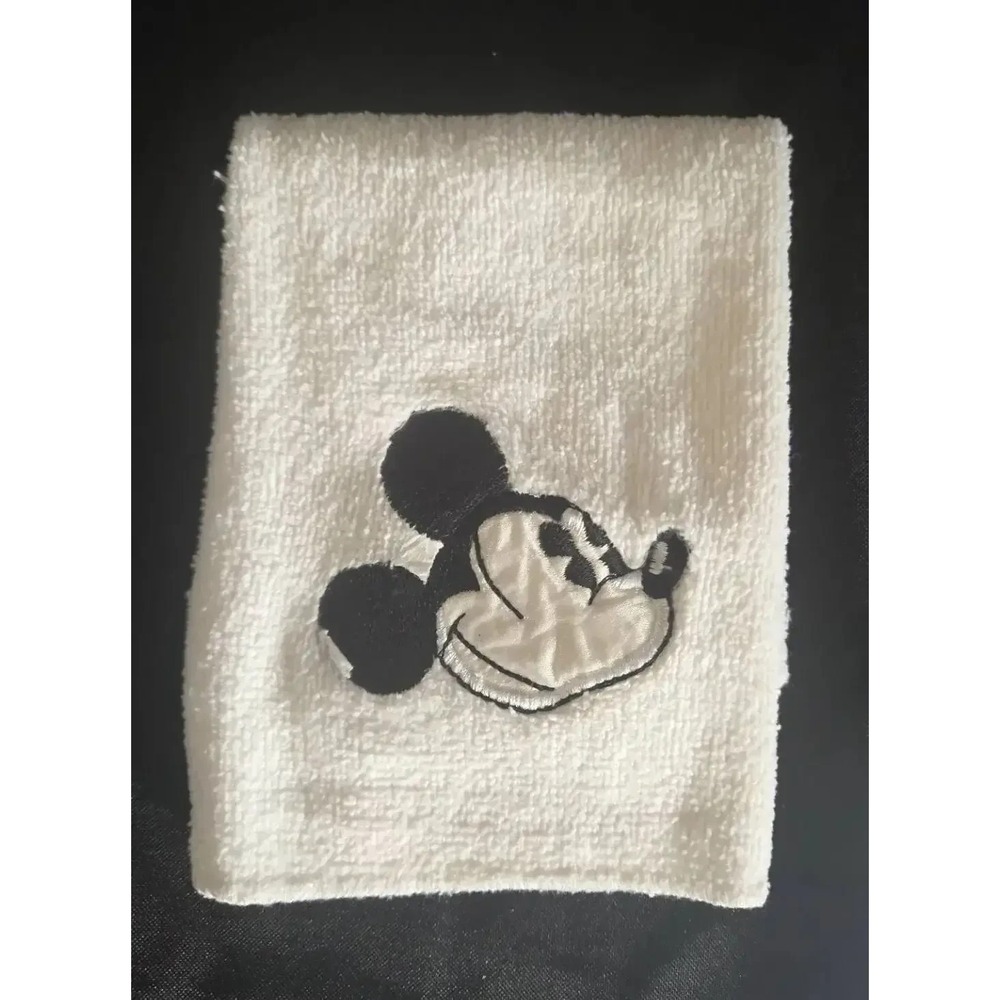 Mickey Mouse Bathroom Set- Towels Washcloths Shower Curtain Hooks & Art Book - Picture 10 of 16